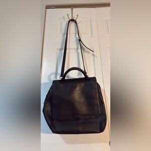 Matt & Nat Black Shoulder Bag